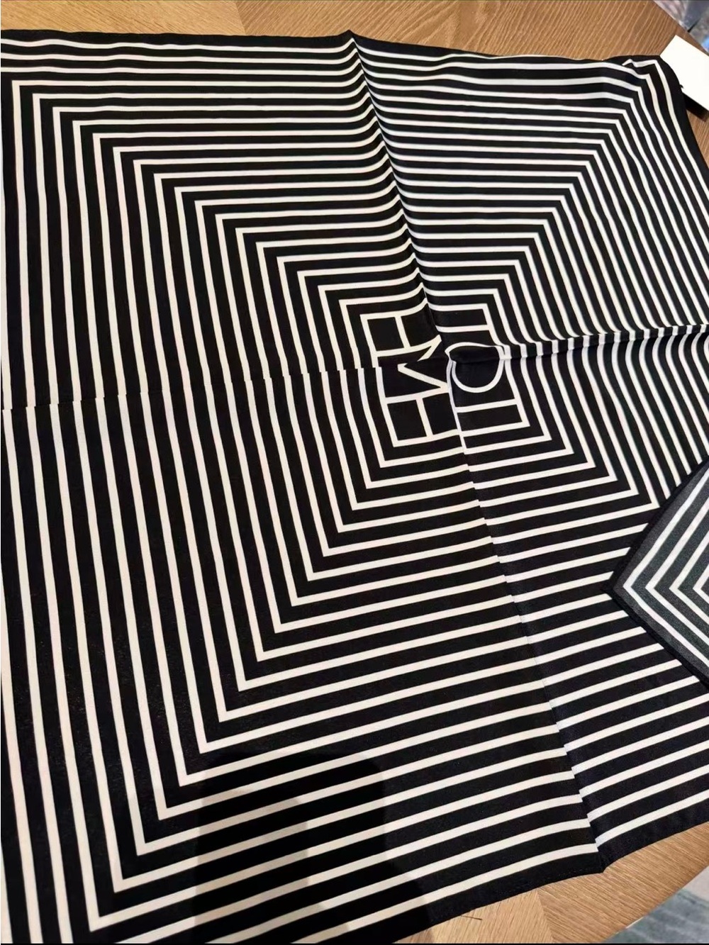 Totems Black & White silk scarf